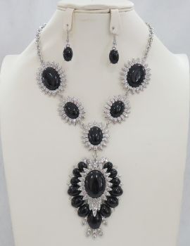YNE4853 BK BLACK NECKLACE SET