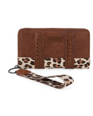 WG102-W006 BR /LP Wrangler Leopard Print Wallet -Leopard