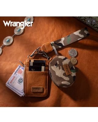 WG286-W0051GN Wrangler Camo Print Dual Pouch Wristle