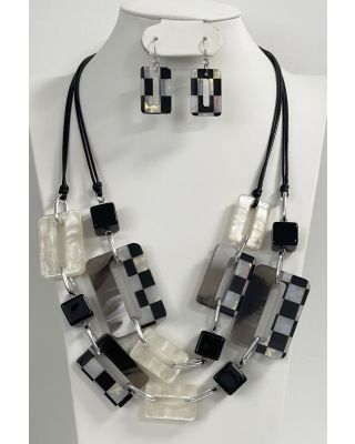 YNE4780 BK/WT NECKLACE SET