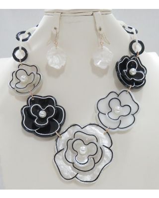 YNE5131 BW NECKLACE SET